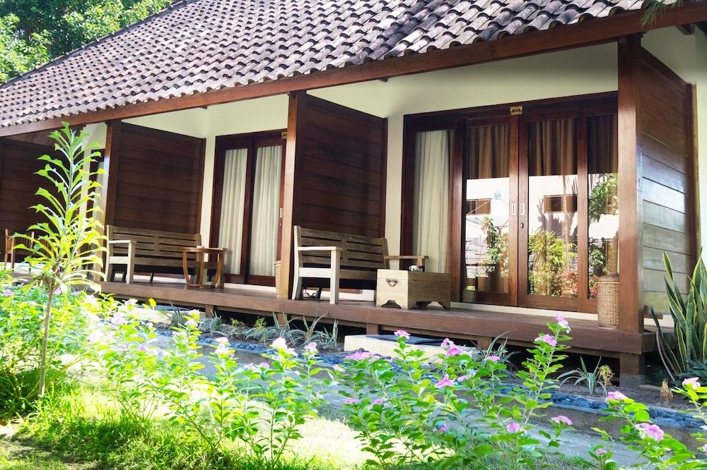 Royal Regantris Villa Karang Gili Air Exterior foto